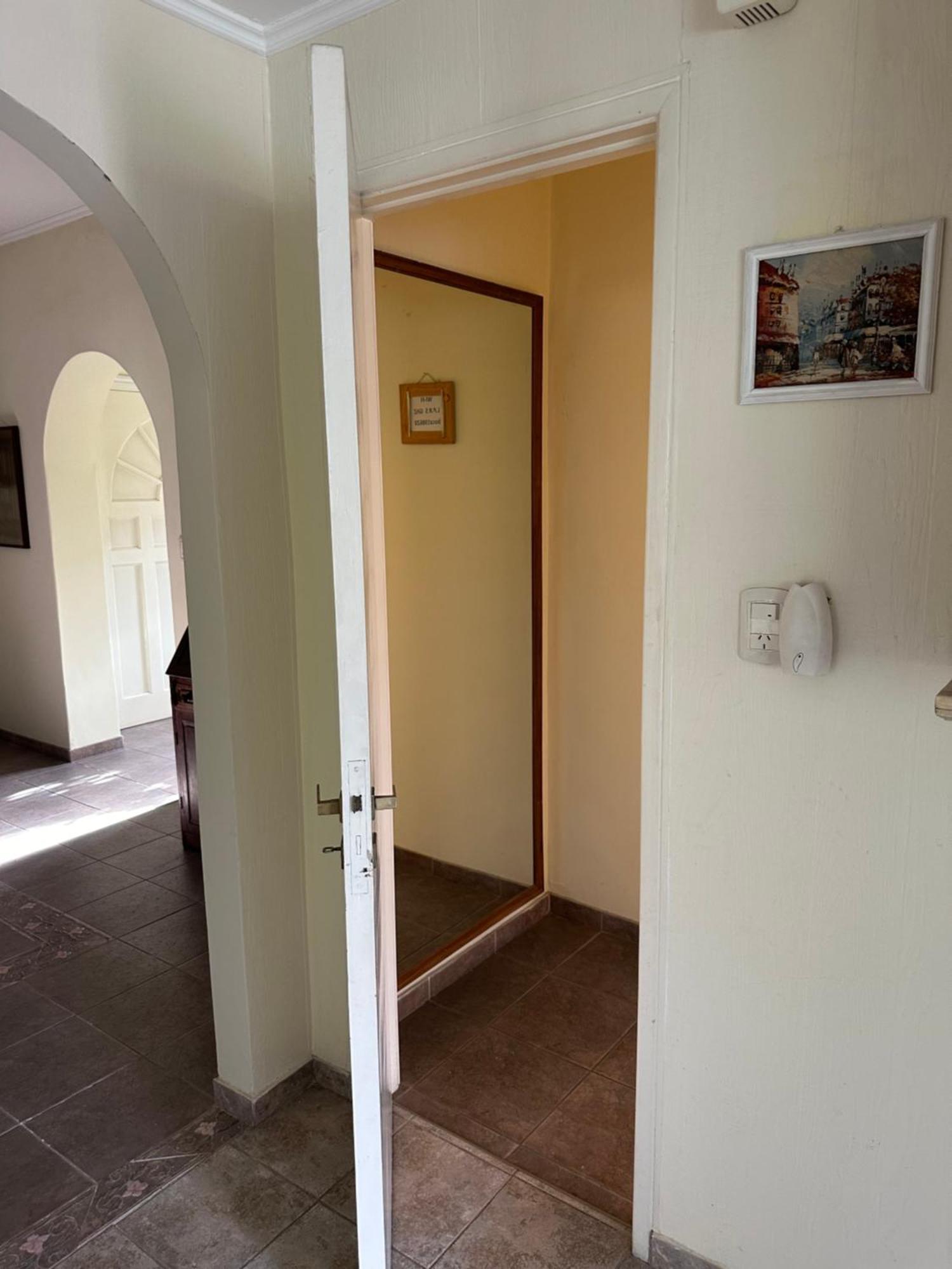 Lpr Express Eze Airport Hotel Monte Grande Kültér fotó