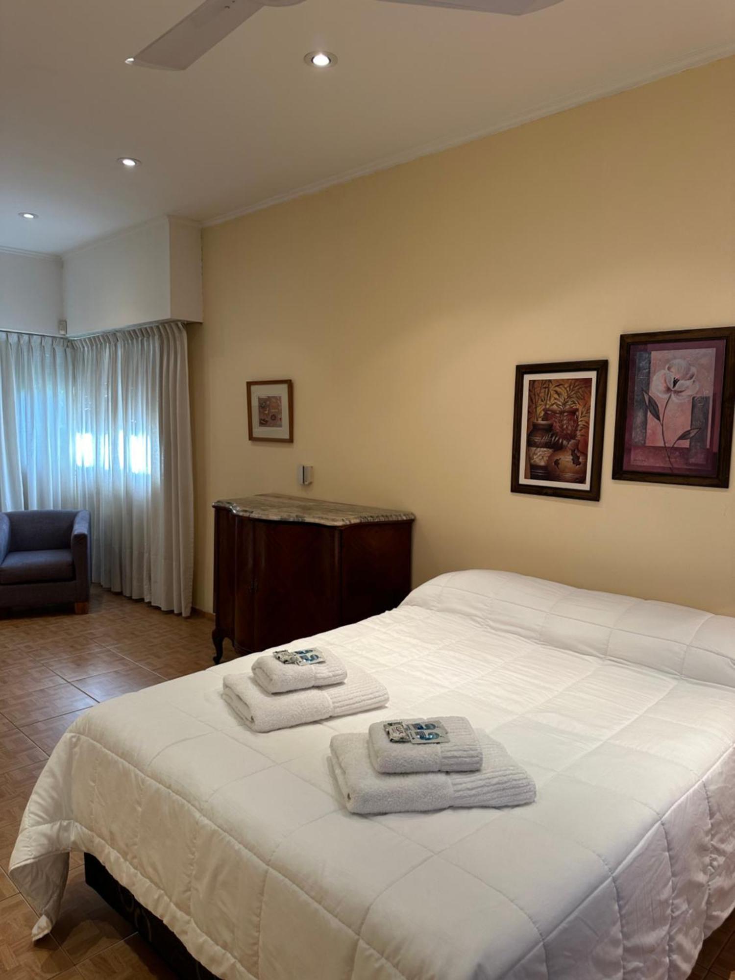 Lpr Express Eze Airport Hotel Monte Grande Kültér fotó