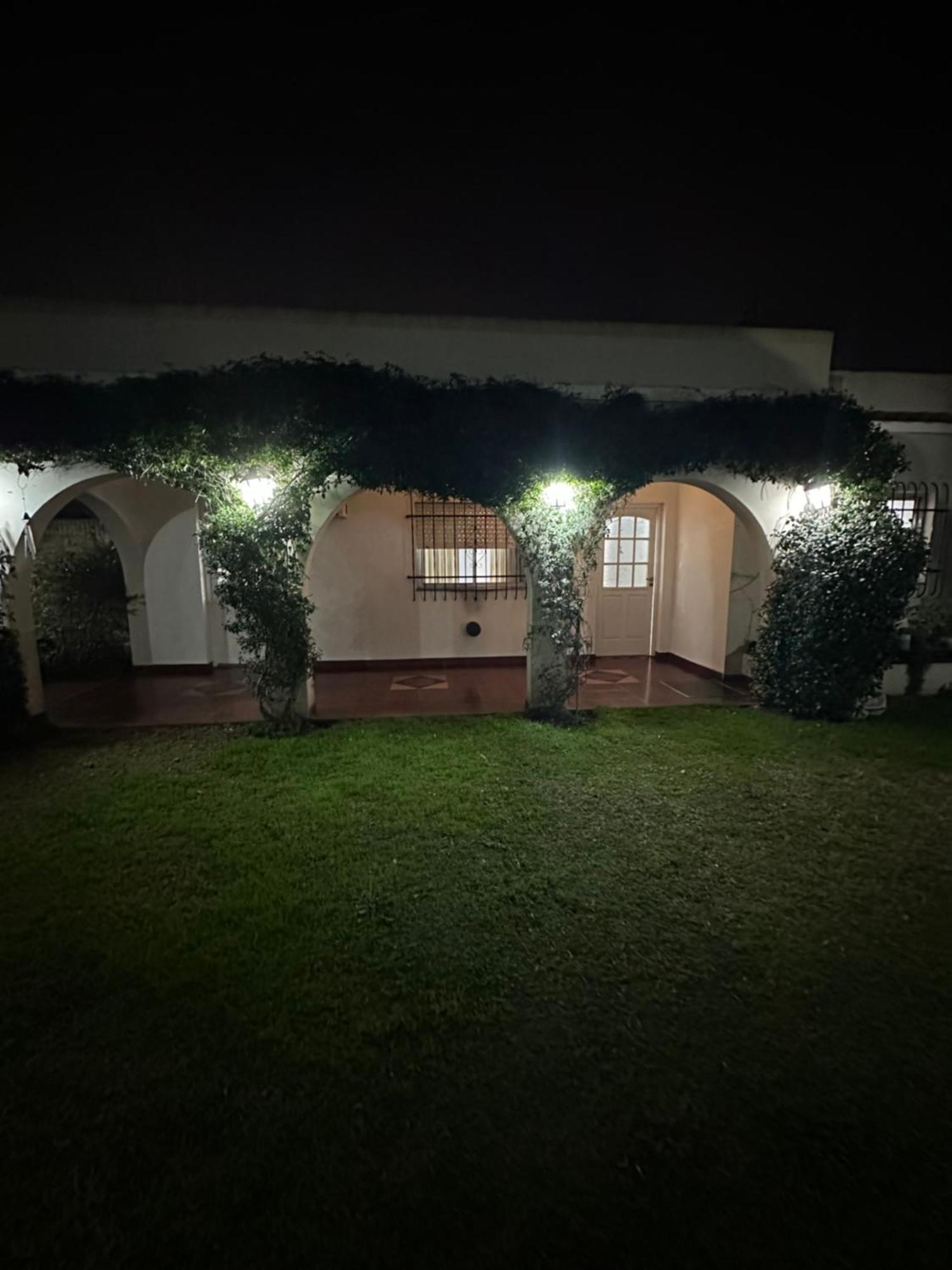 Lpr Express Eze Airport Hotel Monte Grande Kültér fotó