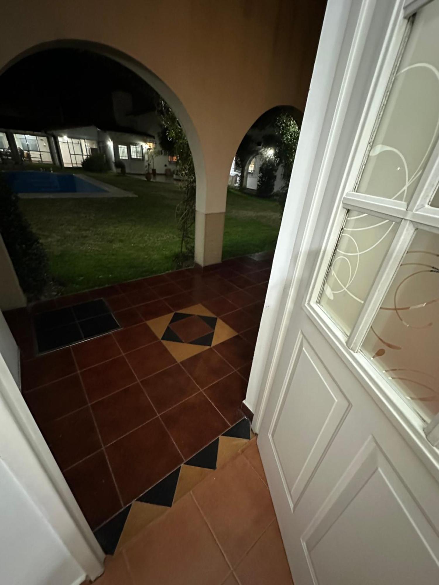 Lpr Express Eze Airport Hotel Monte Grande Kültér fotó
