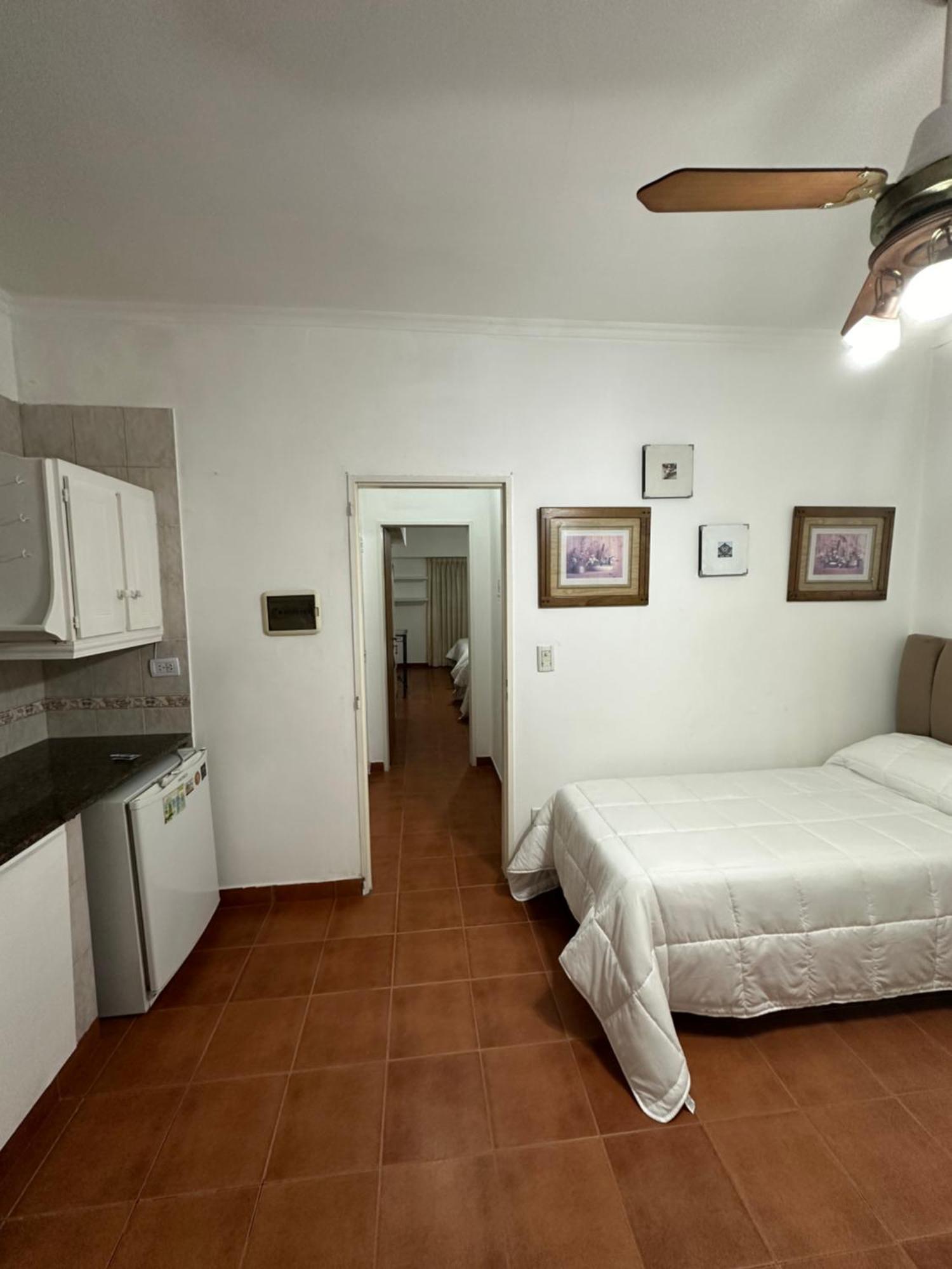 Lpr Express Eze Airport Hotel Monte Grande Kültér fotó