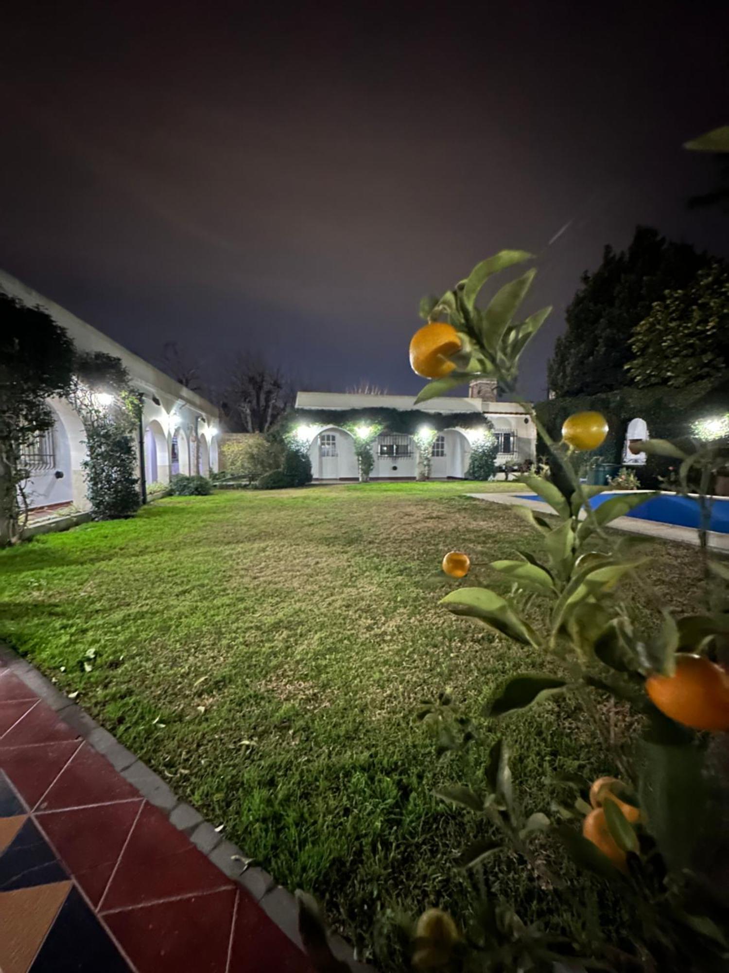 Lpr Express Eze Airport Hotel Monte Grande Kültér fotó